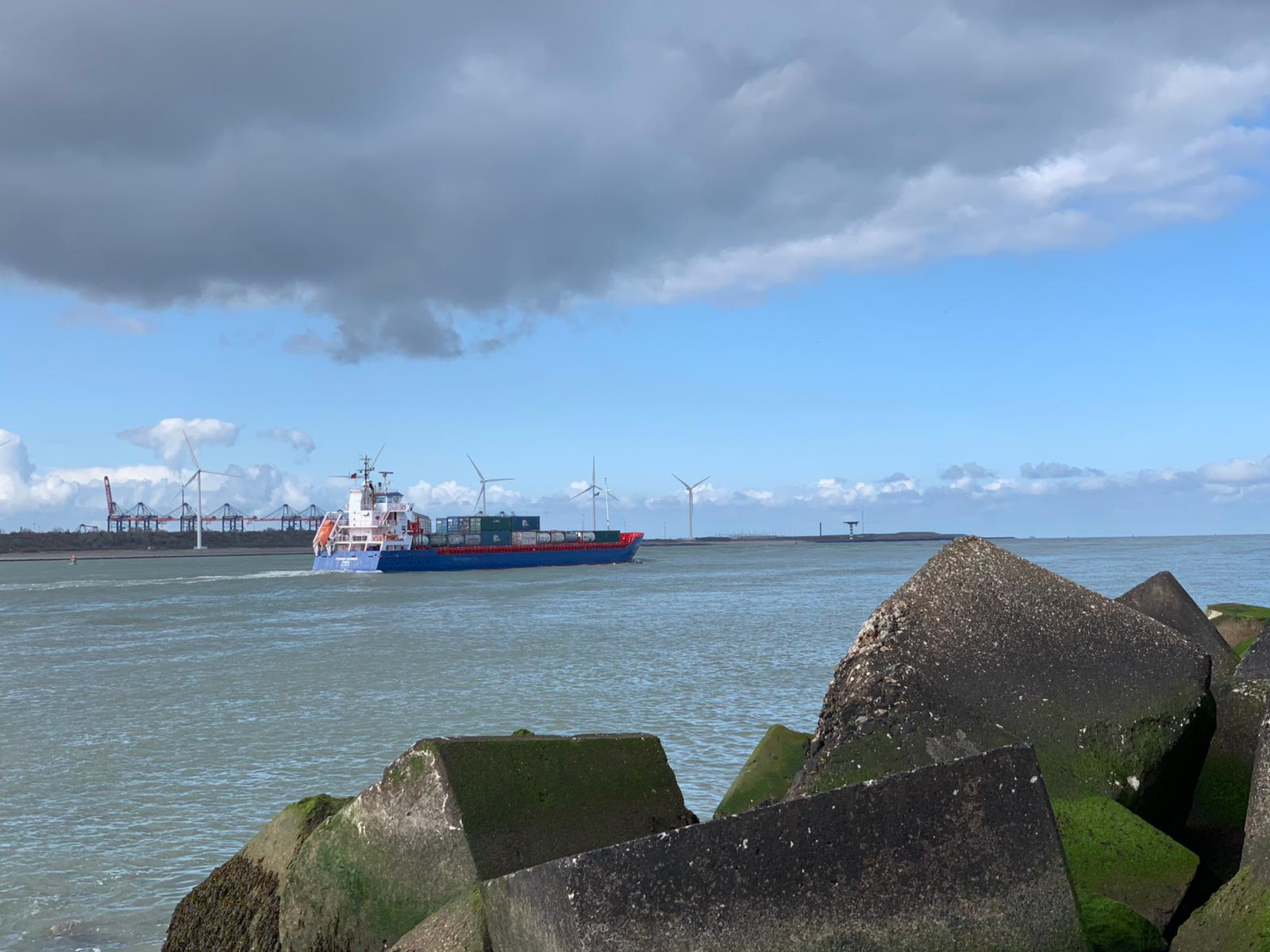 MV Frisian Summer outbound Rotterdam